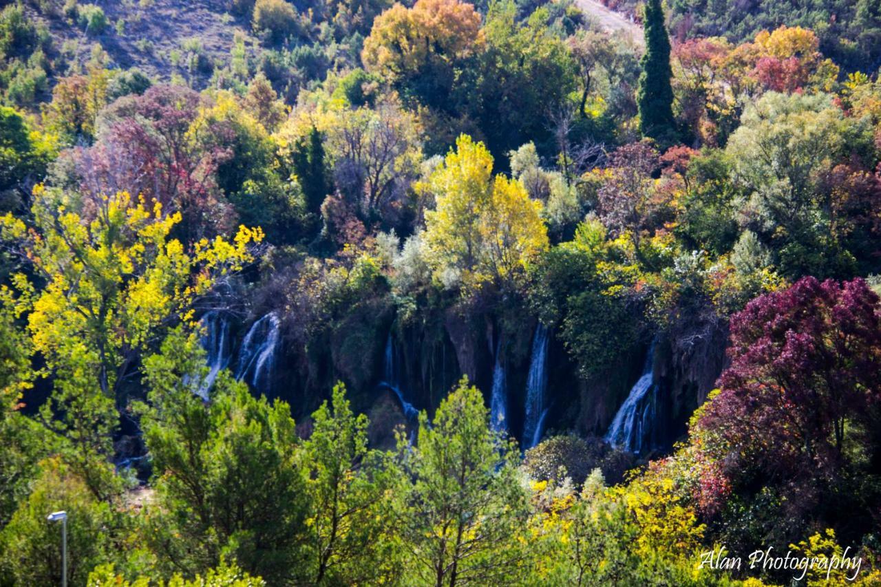 Skyline Apartments Mostar Buitenkant foto